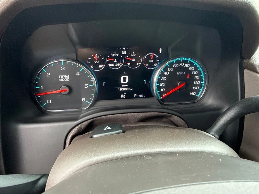 Used 2018 Gray GMC Denali image 31