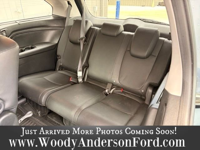 Used 2024 Sonic Gray Pearl Honda Touring image 8
