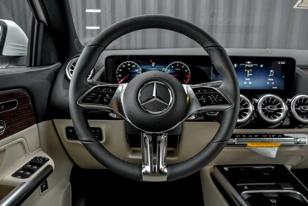 Certified Used 2026 Polar White Mercedes-Benz GLA 250 image 18