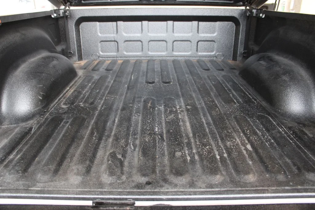 Used 2014 White Ram Express image 16