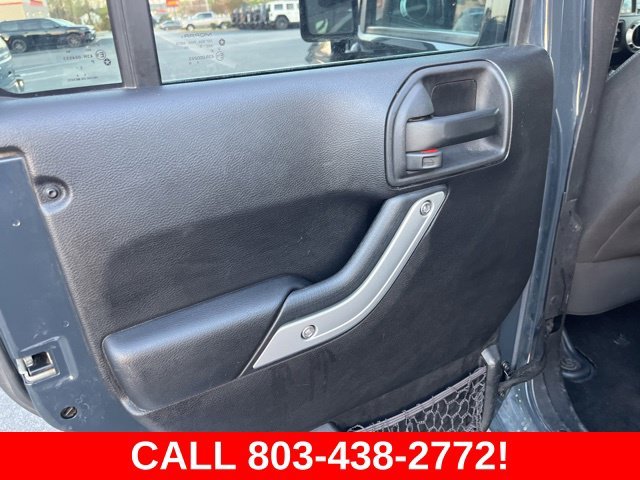 Used 2016 Black Jeep Unlimited Rubicon image 11
