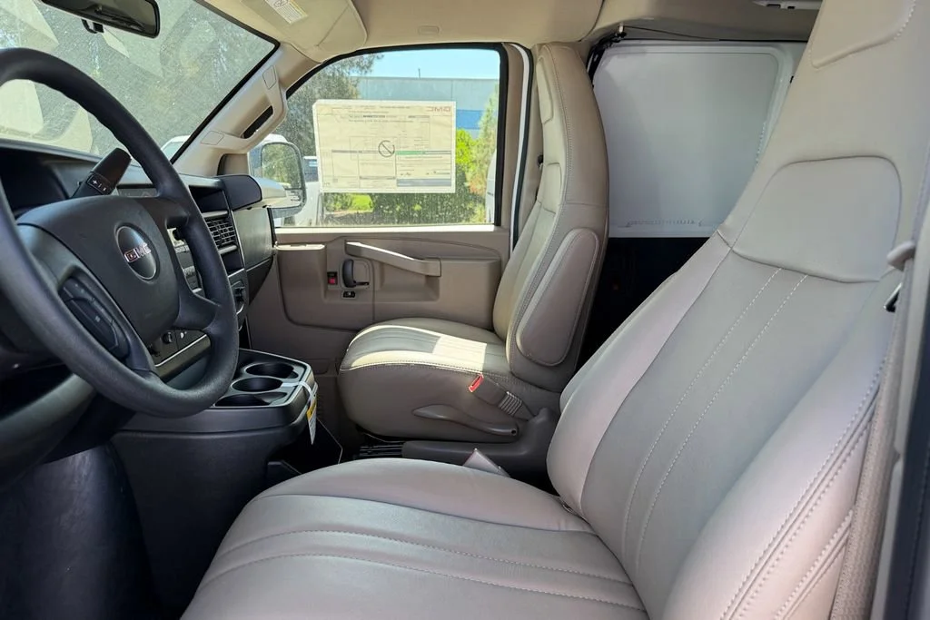 New 2026 Summit White GMC Work Van image 10