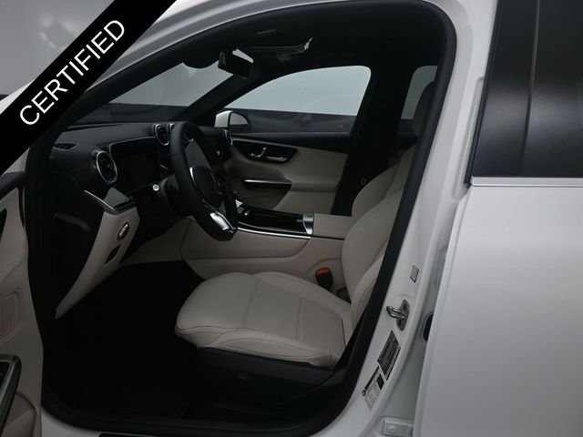 Used 2025 White Mercedes-Benz GLC 300 image 19