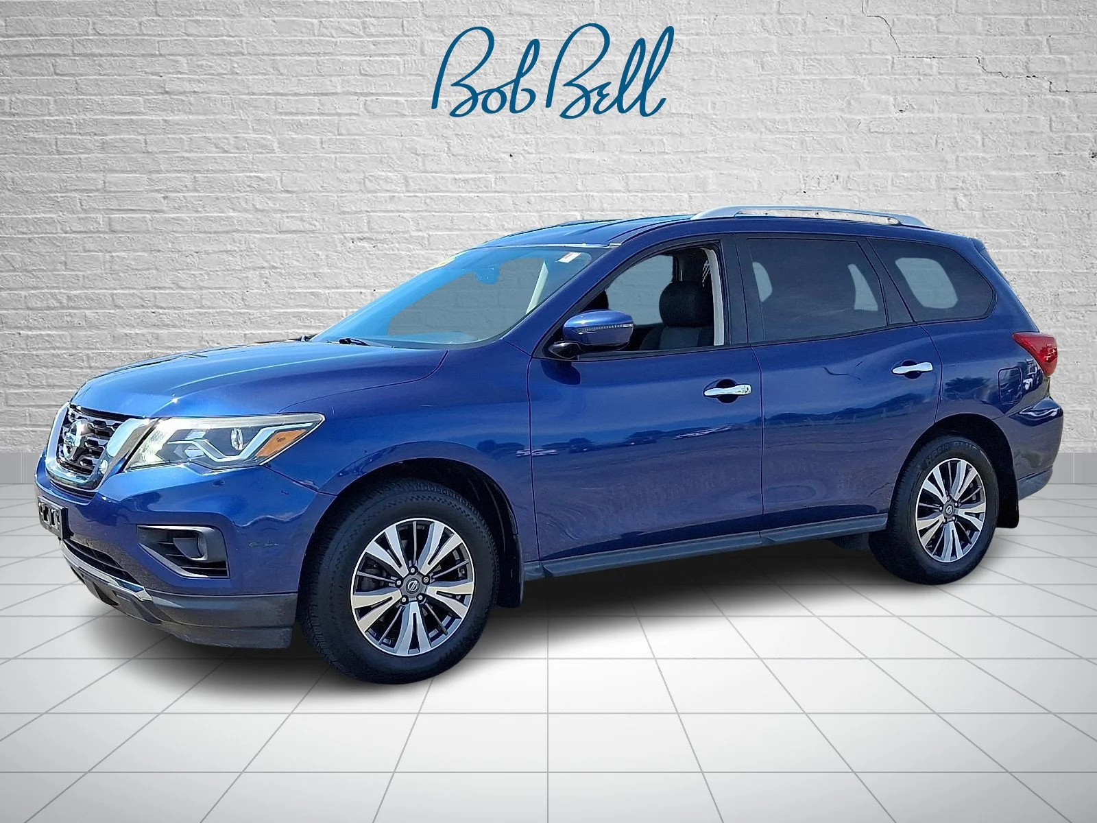 Used 2017 Blue Nissan SV image 4