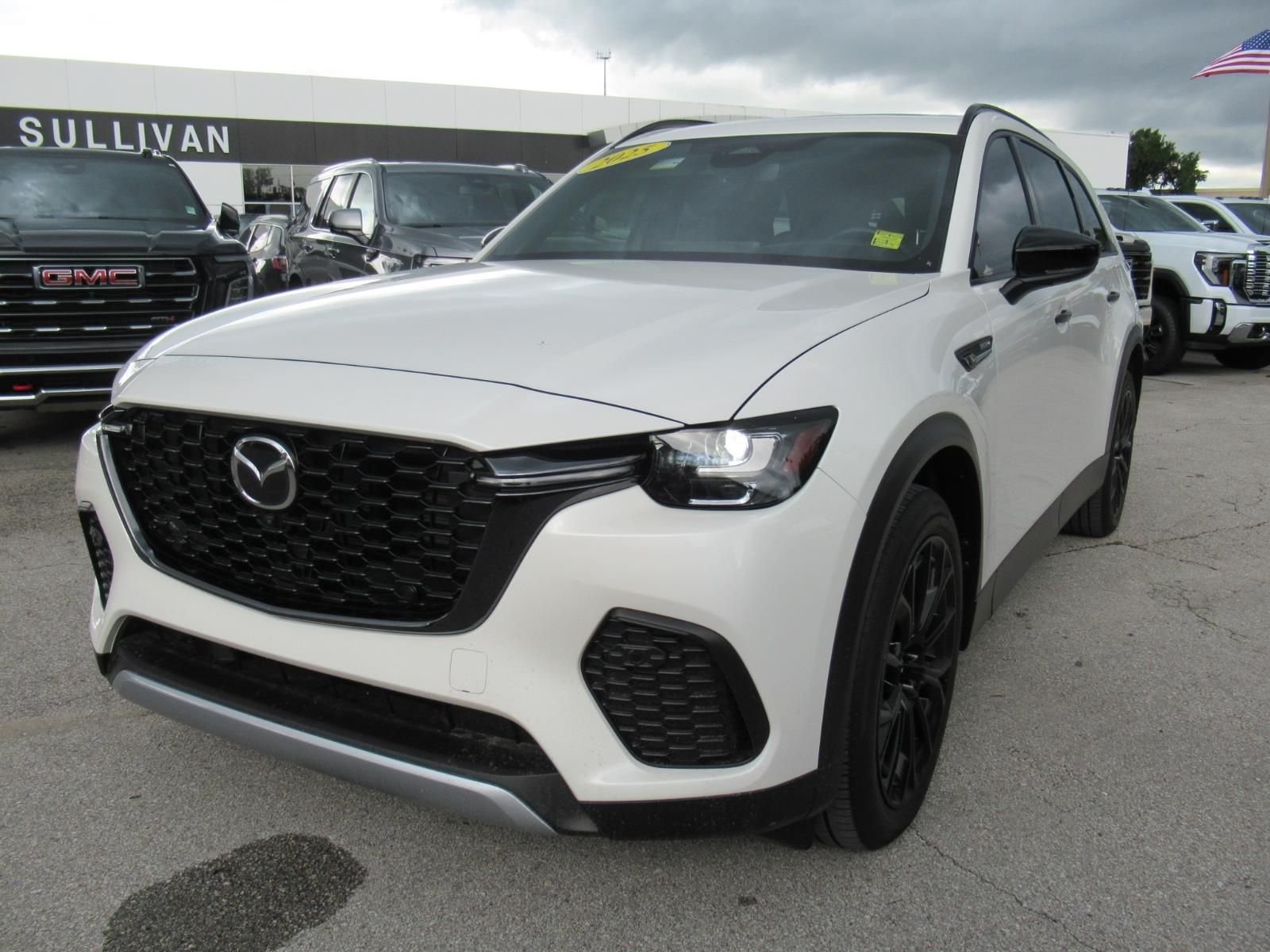 Used 2025 White Mazda 3.3 Turbo Premium Plus image 3