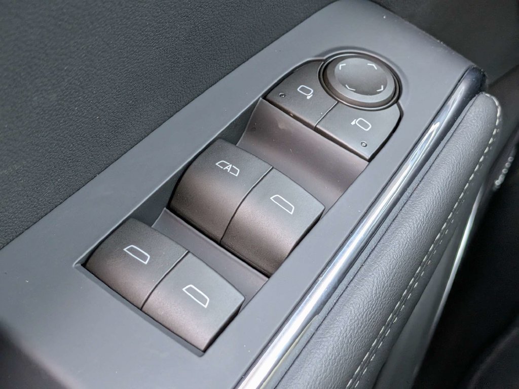New 2027 Sterling Metallic GMC Elevation image 26