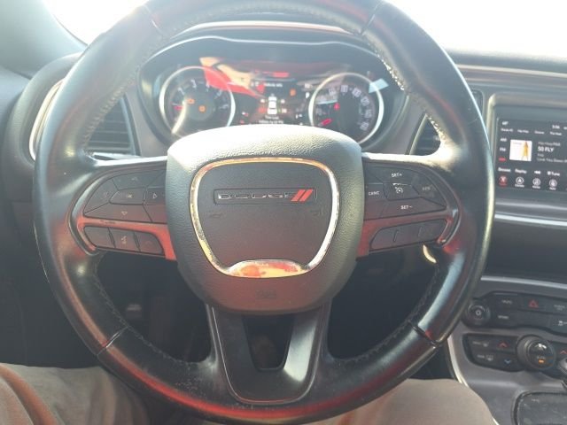Used 2019 Pitch Black Clearcoat Dodge SXT image 12