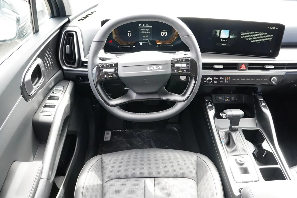 New 2026 Wolf Gray Kia S image 13