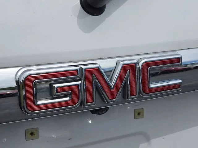 Used 2019 White GMC SLT-2 image 19