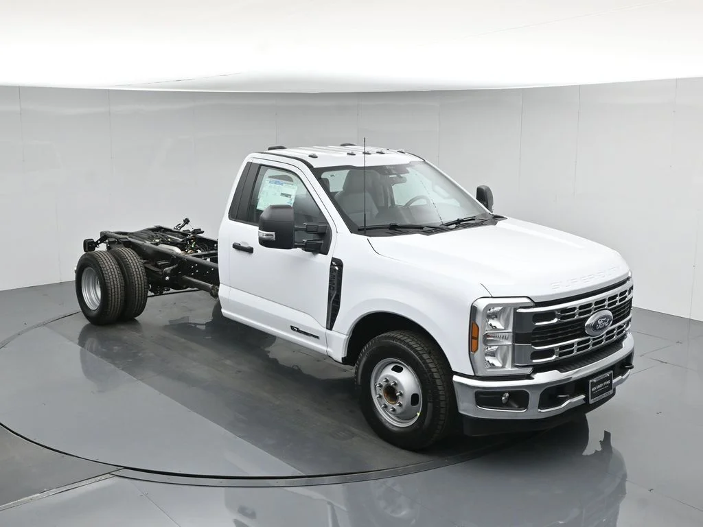 New 2026 White Ford XL image 32