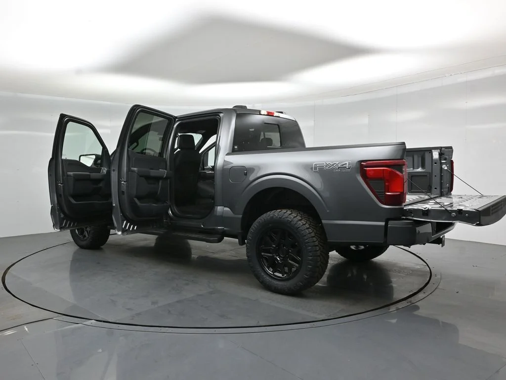 New 2026 Gray Ford XLT image 33