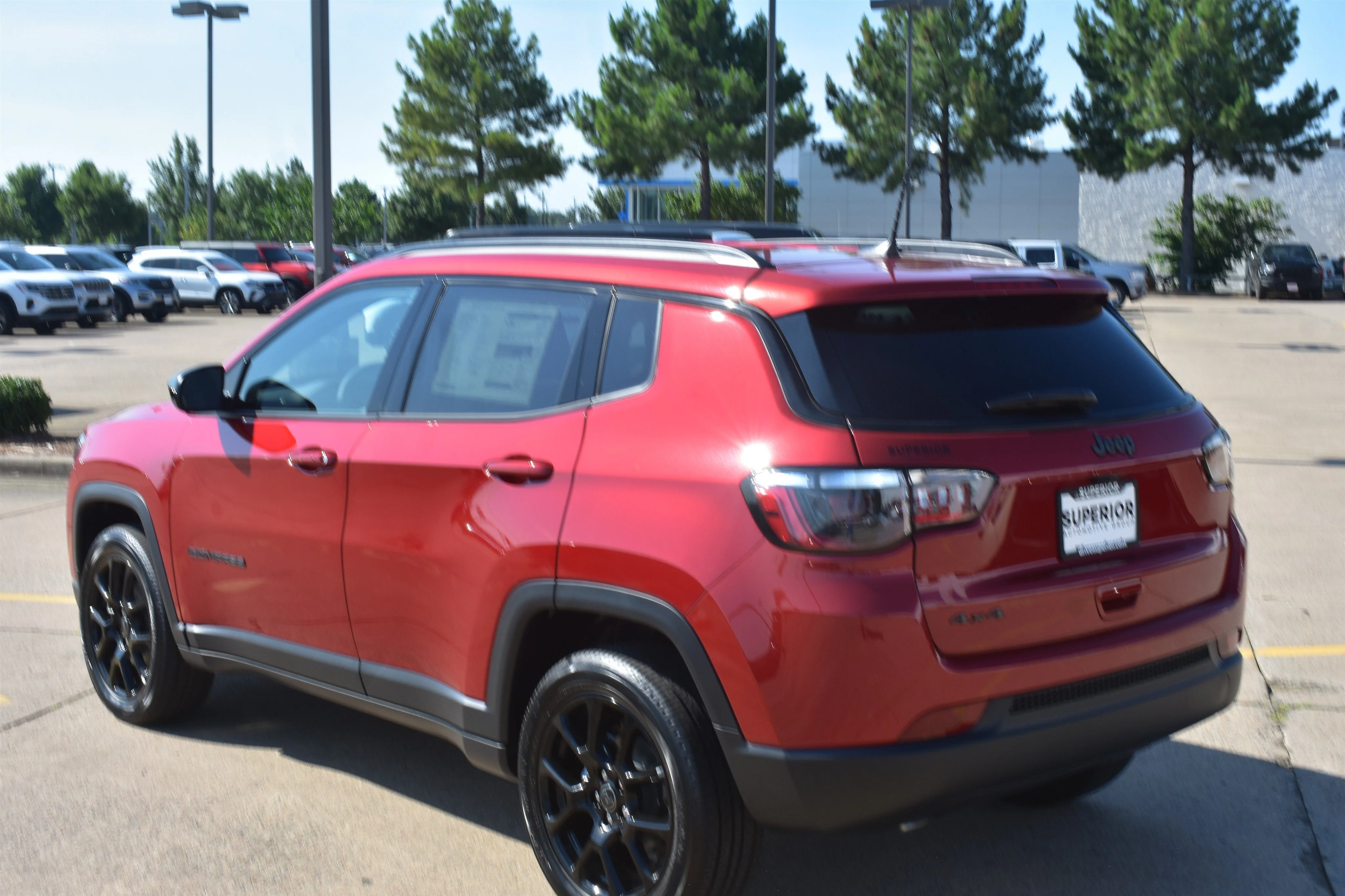 New 2026 Red Hot Pearlcoat Jeep Latitude Altitude image 8