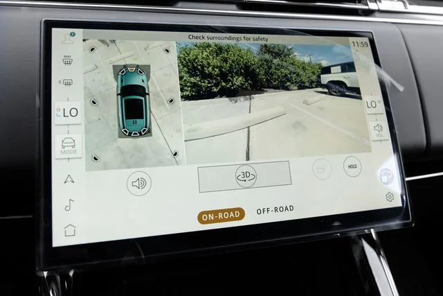 New 2026 Fuji White Land Rover Dynamic SE image 25