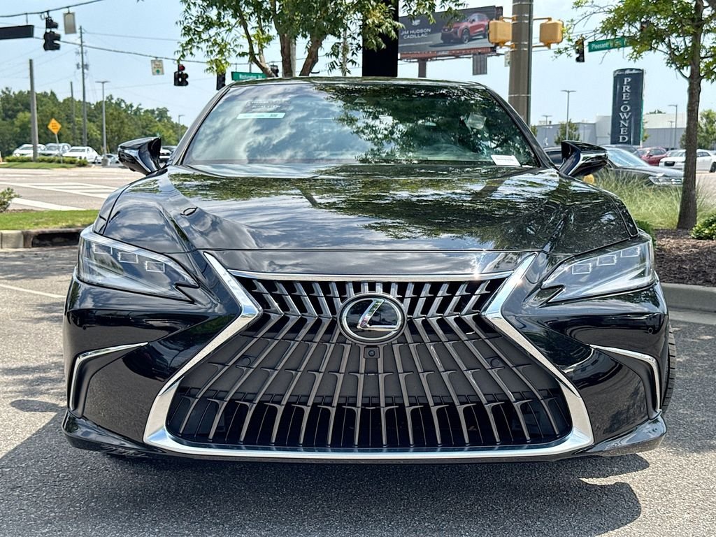 Used 2024 Black Lexus 350 Ultra Luxury image 4