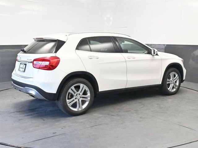 Used 2019 White Mercedes-Benz GLA 250 image 8