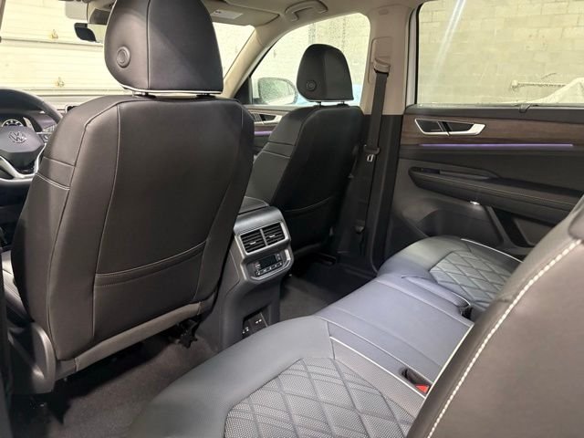 New 2026 White/off-white Volkswagen 2.0T SEL Premium R-Line image 11