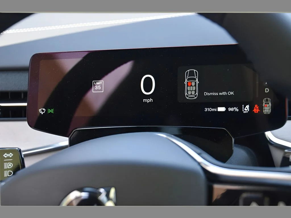 2026 Volvo EX90 Ultra - Photo 18