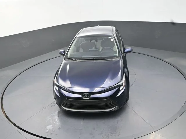 Used 2026  Toyota LE image 23