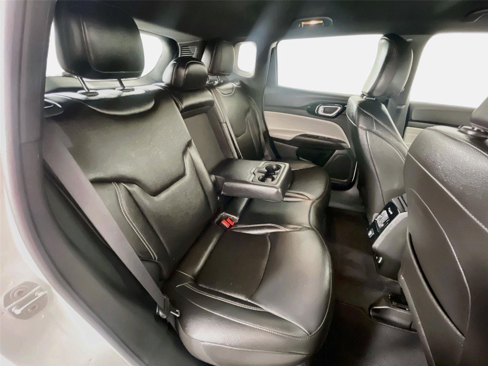 Used 2025 Bright White Clearcoat Jeep Limited image 28