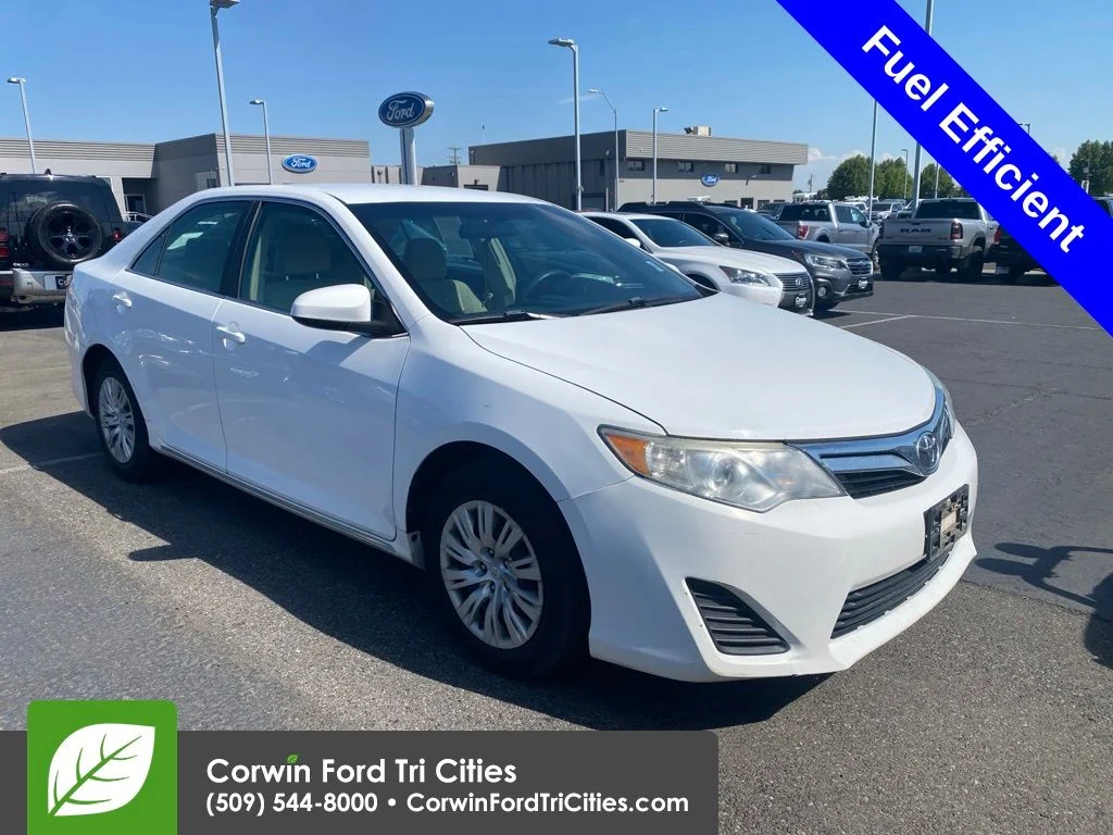 Used 2012 Super White Toyota SE image 1