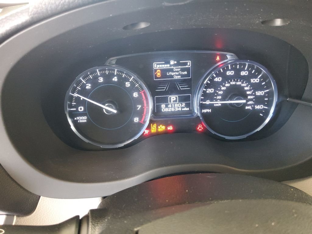 Used 2018 Silver Subaru 2.5i Premium image 10