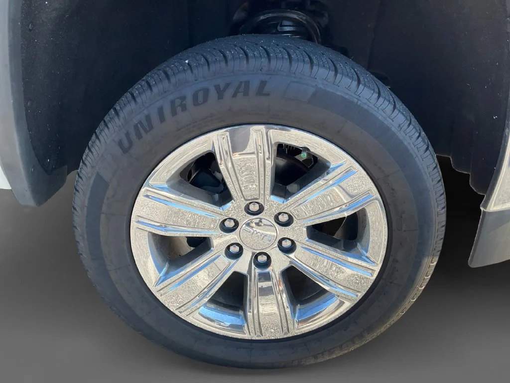 Used 2016 WHITE FROST TRICOAT GMC SLT image 12