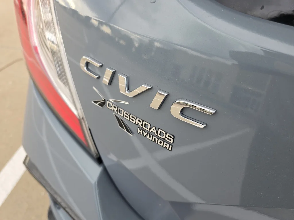 Used 2021 Sonic Gray Pearl Honda Sport image 12