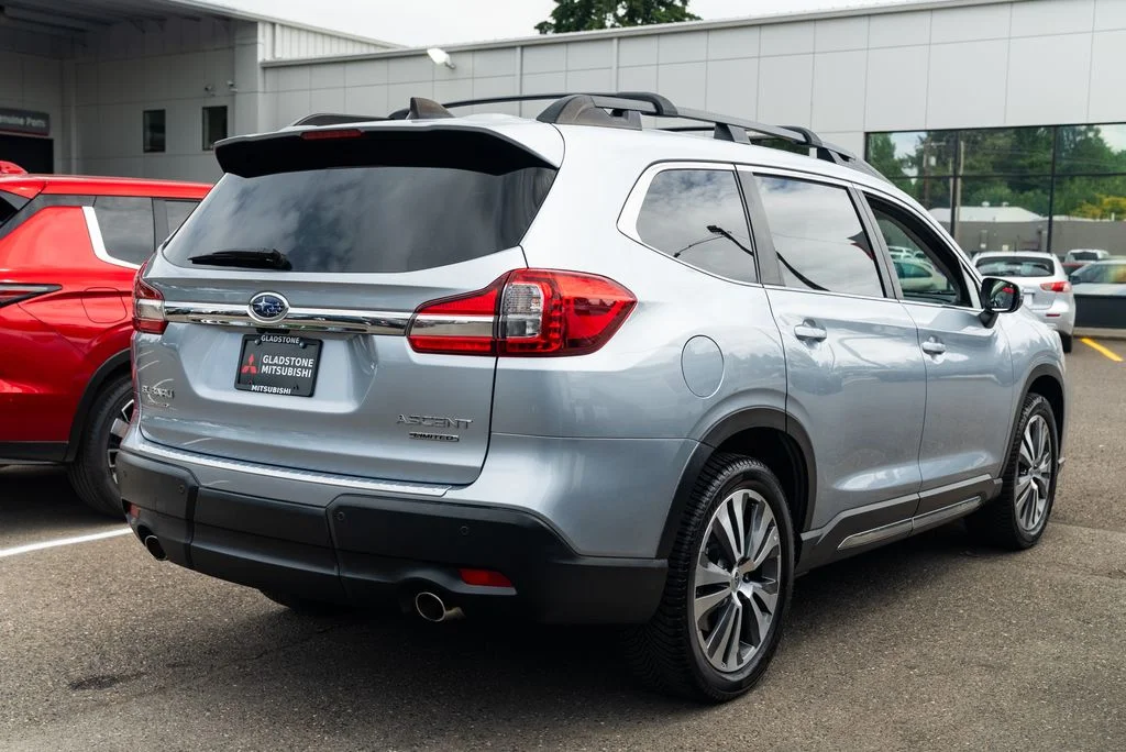 Used 2019 Silver Subaru Limited image 7