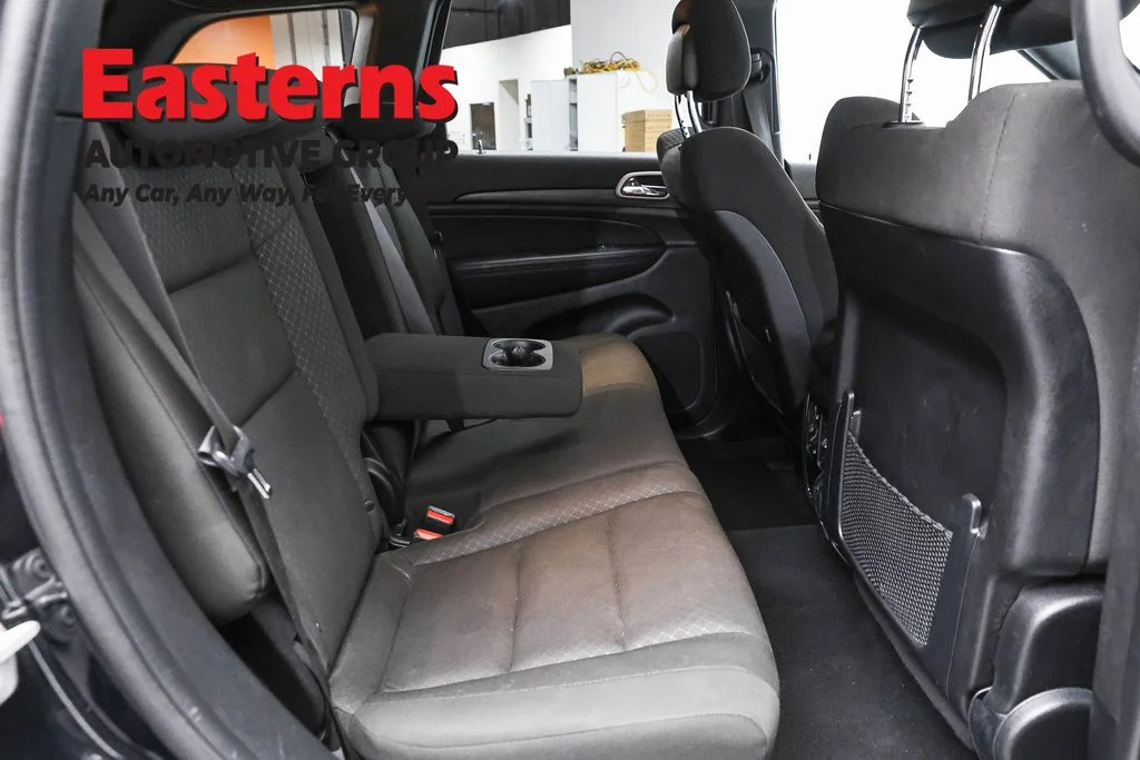 Used 2021 Black Jeep Laredo E image 24