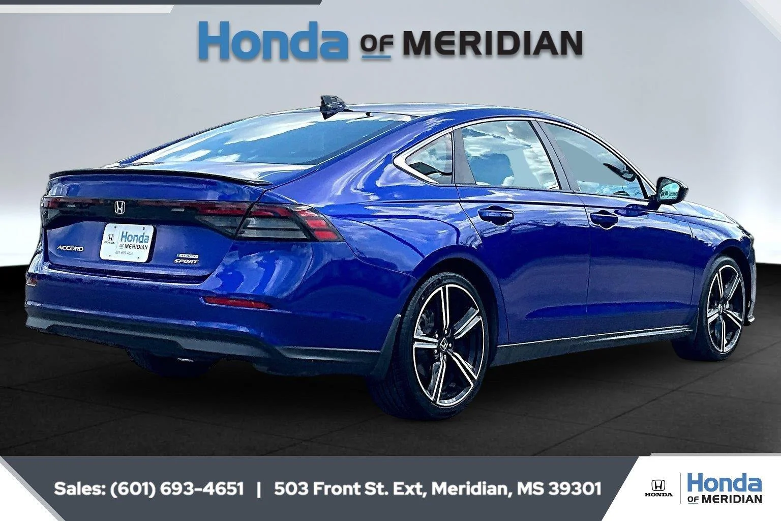 Used 2023 Still Night Pearl Honda Sport image 11