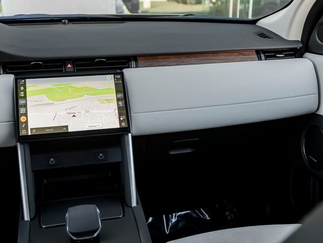 Used 2024 Ostuni Pearl White Land Rover S image 22
