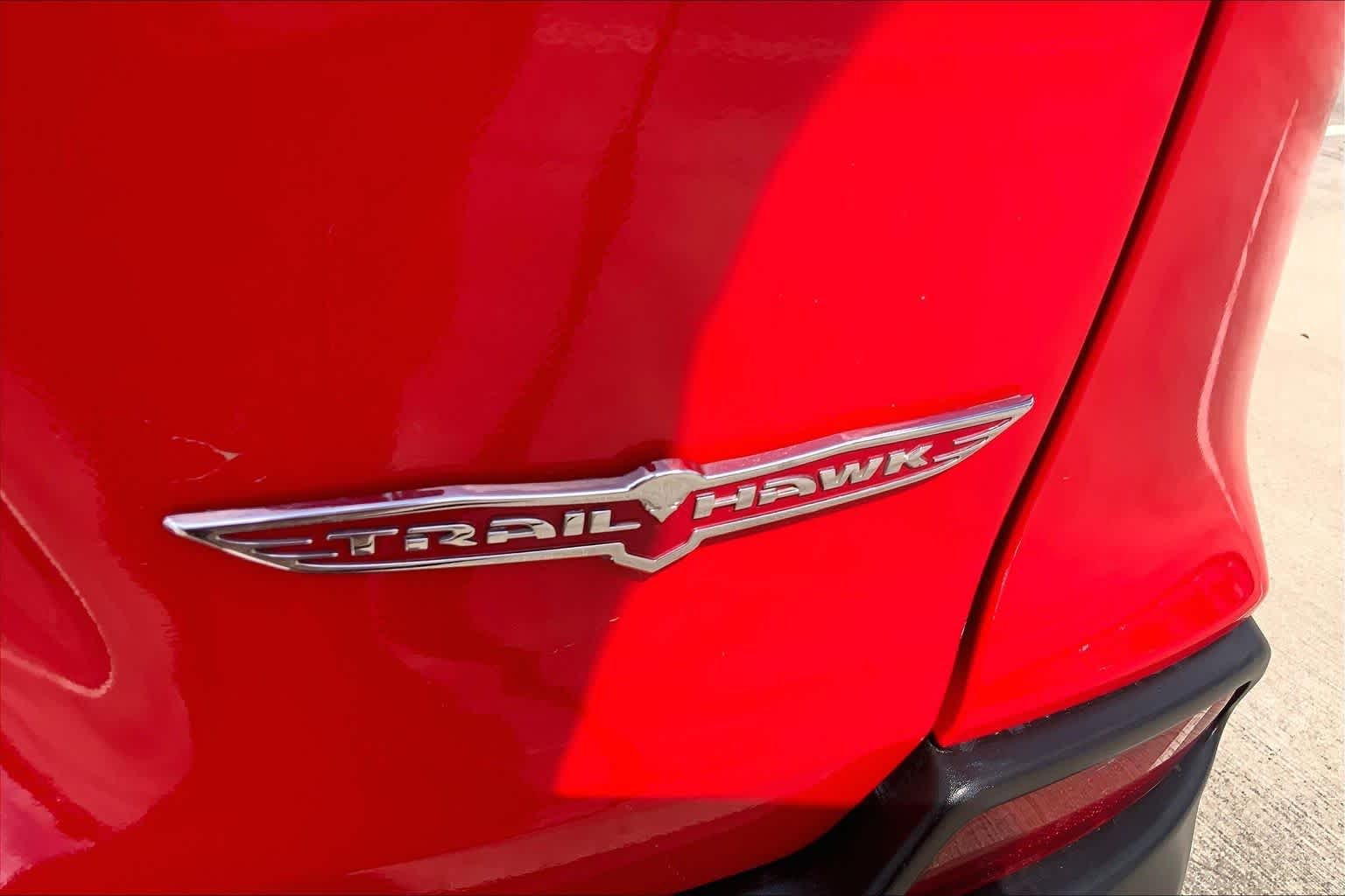 Used 2019 C Jeep Trailhawk image 10