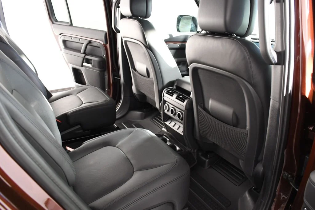 New 2026 Sedona Red Land Rover X-Dynamic SE image 22