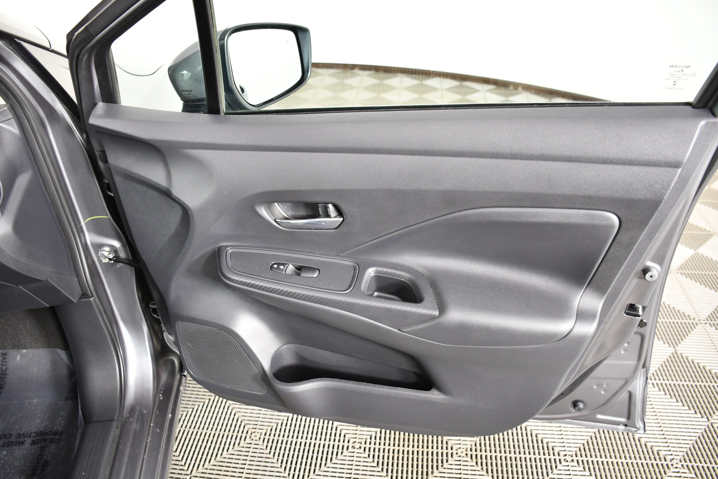 Used 2025 Gun Metallic Nissan SV image 37
