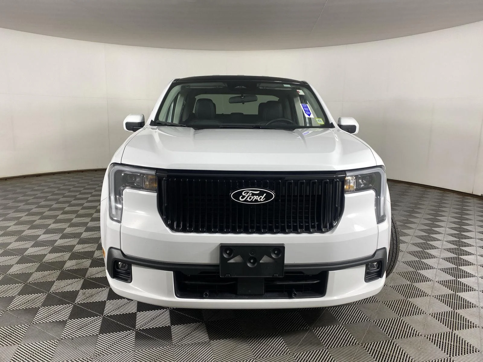Used 2025 Oxford White Ford Lobo image 12