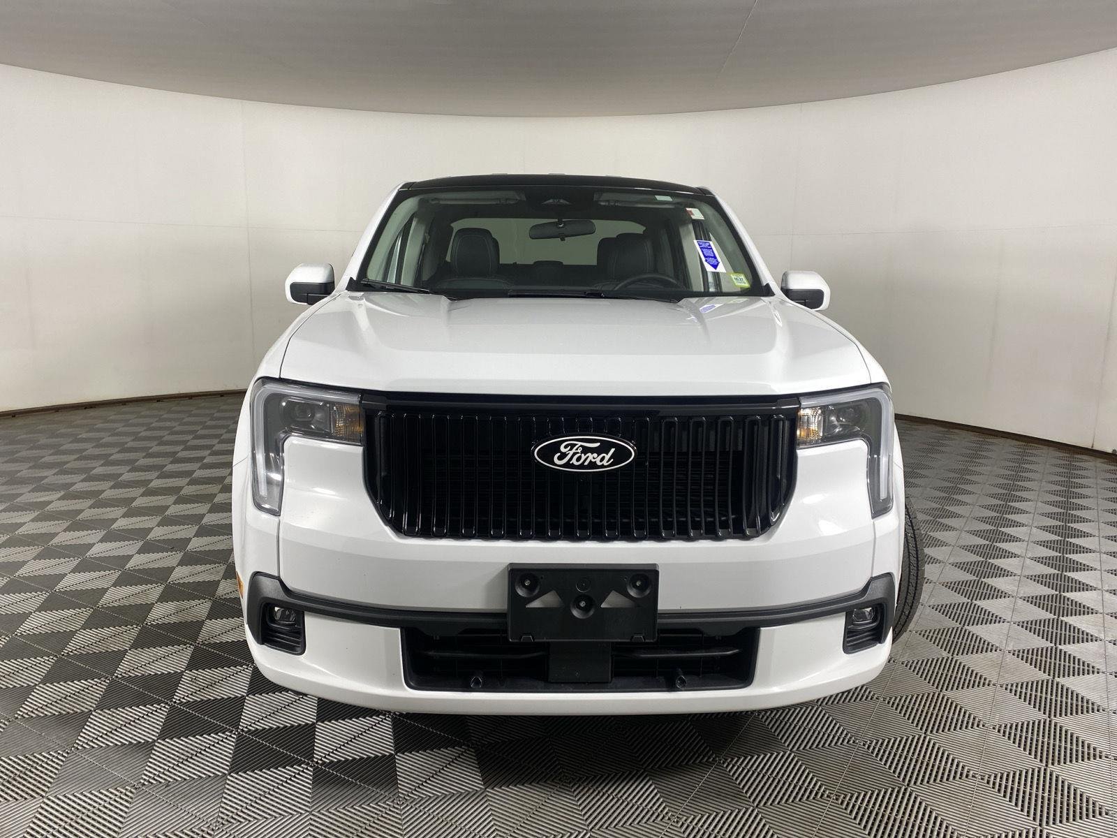 Used 2025 Oxford White Ford Lobo image 12