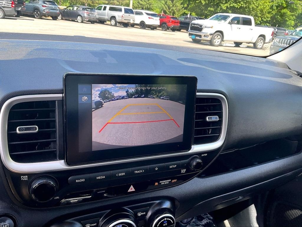 Used 2024 Gray Hyundai SEL image 16