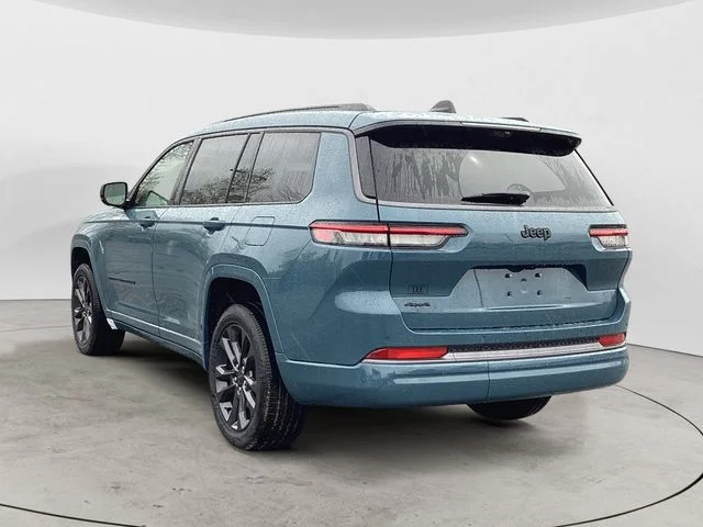 New 2026 Steel Blue Jeep L LIMITED RESERVE 4X4 image 3