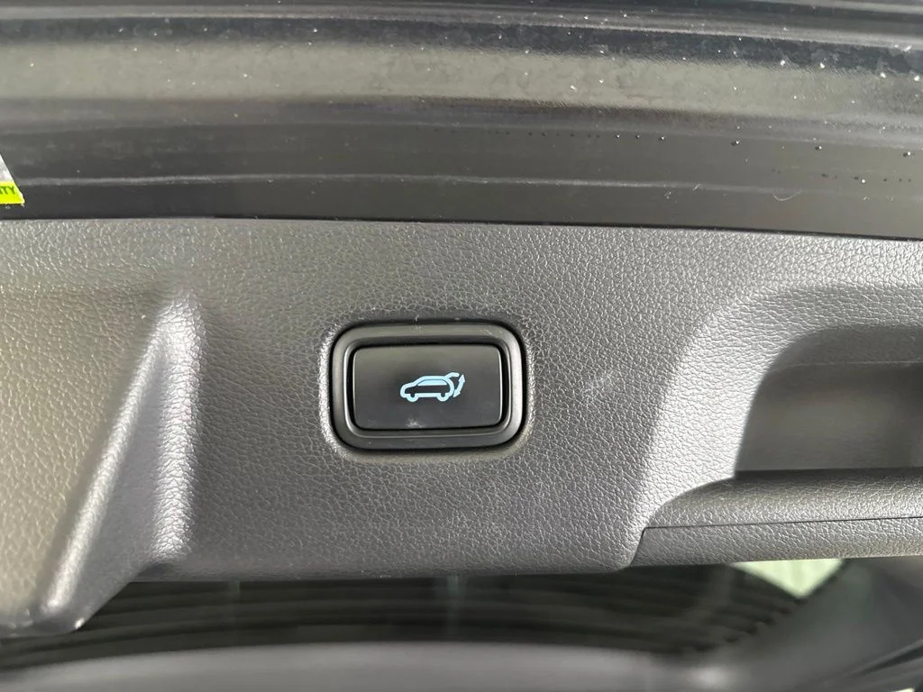 Used 2023 Abyss Black Hyundai XRT image 29