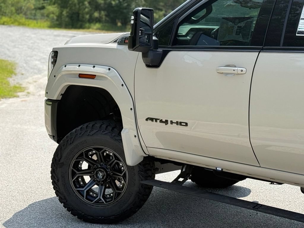 2026 GMC Sierra 2500HD AT4 - Photo 9