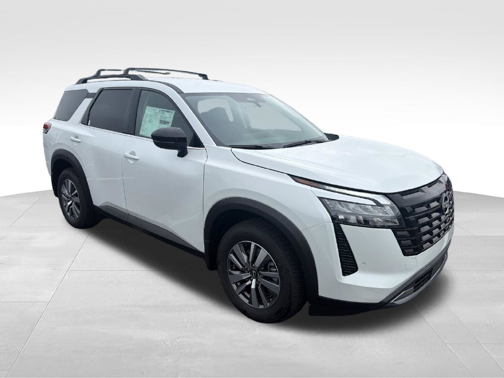 New 2026 White Nissan SL image 7