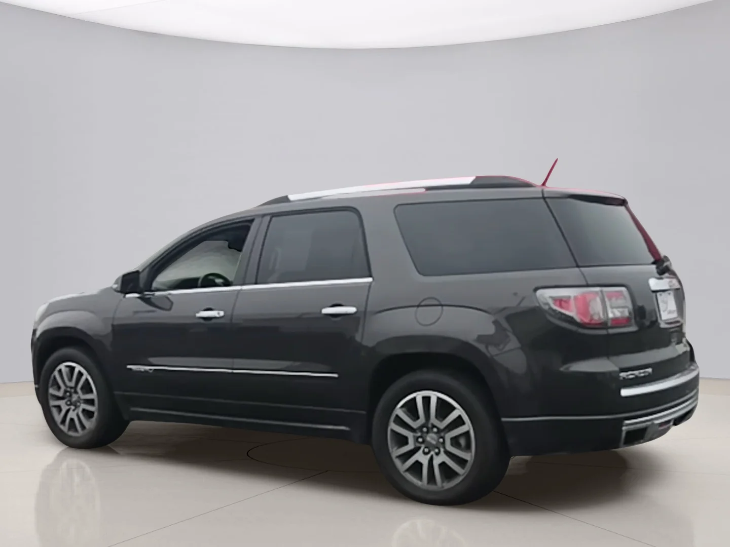 Used 2014 Gray Gmc DENALI image 7