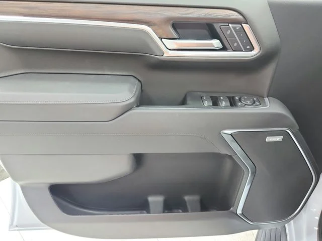 New 2026 White GMC SLT image 41