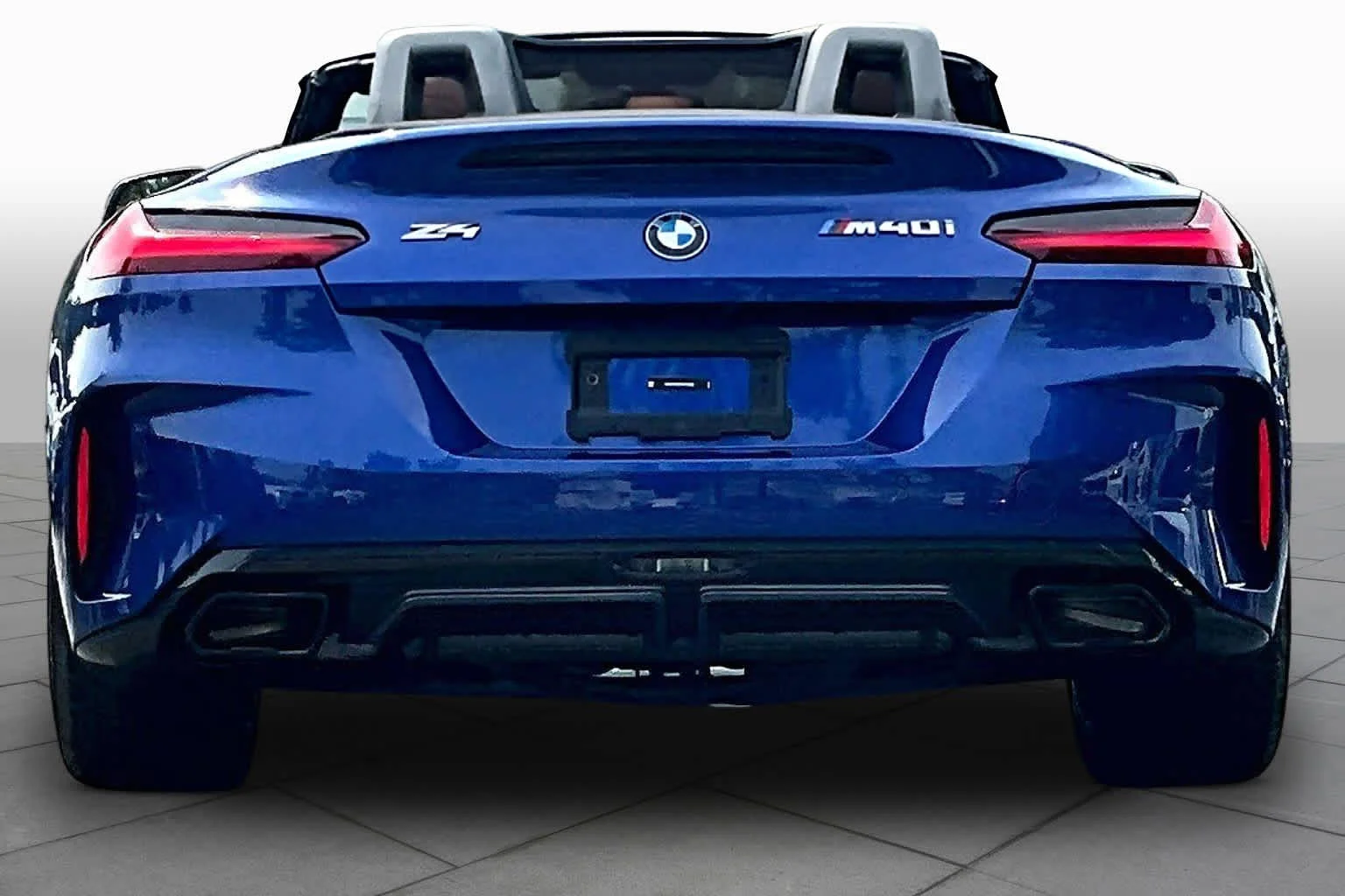 Used 2026 Portimao Blue Metallic BMW M40i image 5