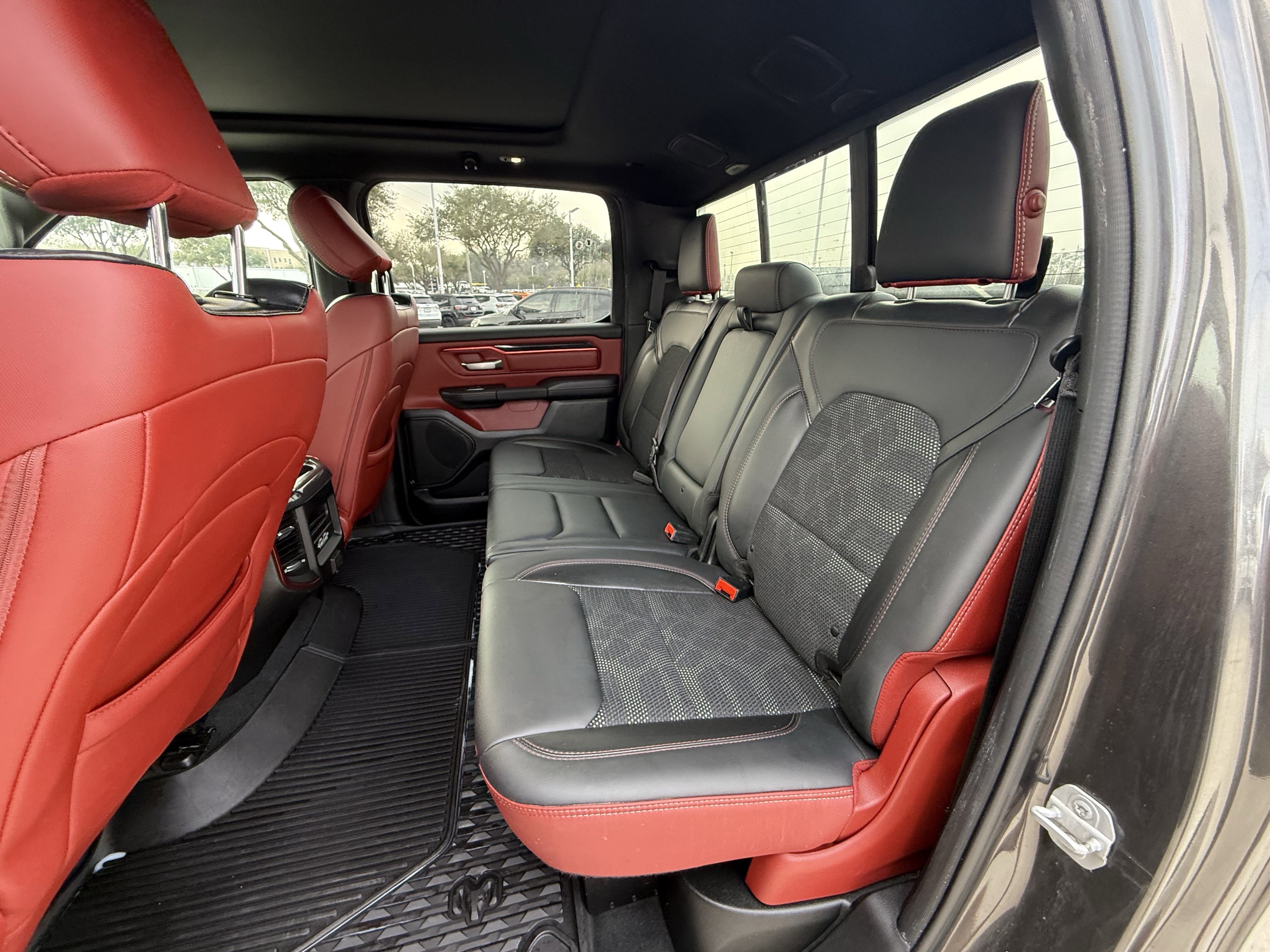 Used 2019 Granite Crystal Metallic Clearcoat Ram  image 28
