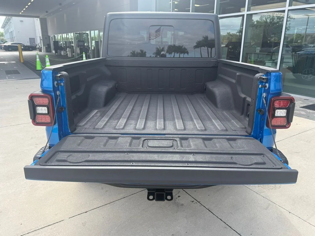 2025 Jeep Gladiator Rubicon - Photo 37