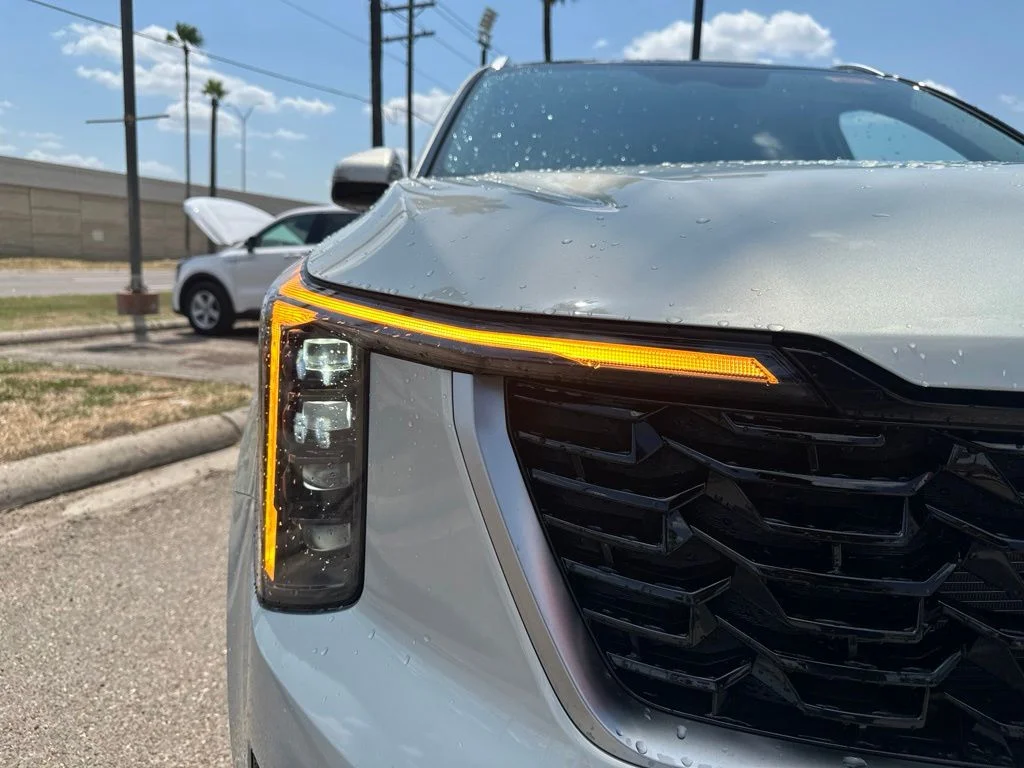 New 2026 White Kia EX image 3