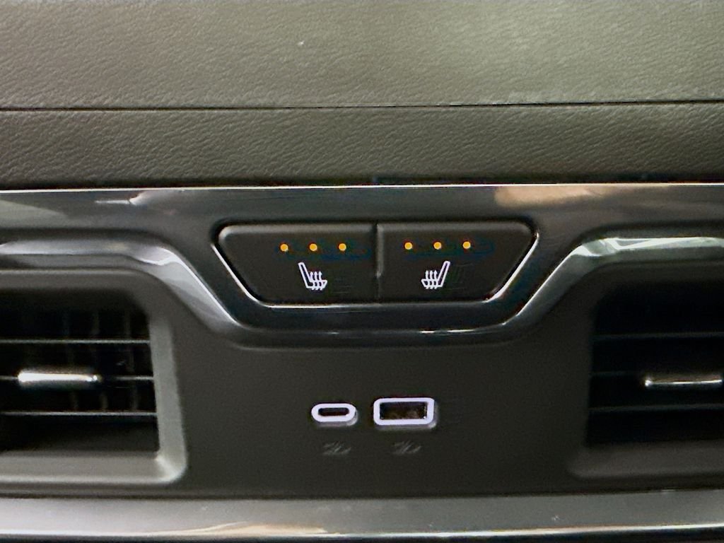 2025 Chevrolet Silverado 2500 HD LTZ - Photo 25