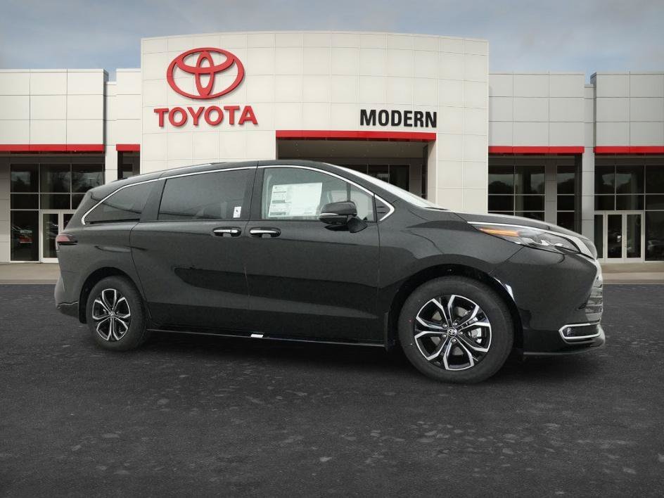 New 2026 Midnight Black Met Toyota Platinum image 11