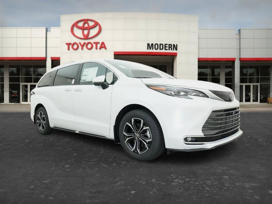 New 2026 Wind Chill Pearl Toyota Platinum image 9